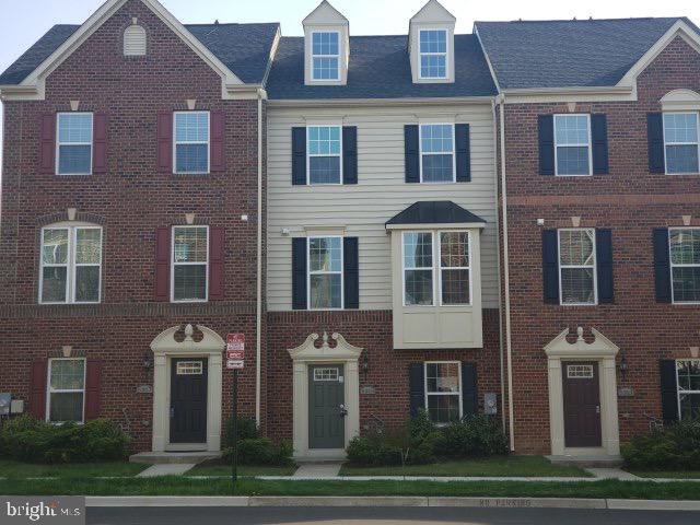 5315 Davis Point Lane Greenbelt, MD 20770 - Photo 1 of 15 Front