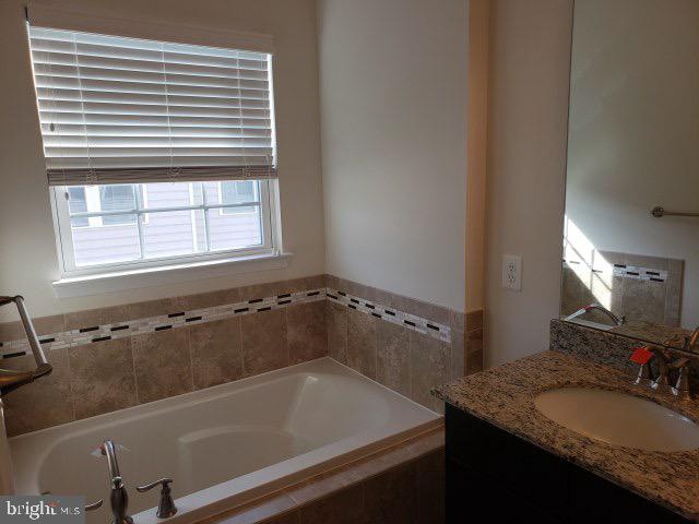 5315 Davis Point Lane Greenbelt, MD 20770 - Photo 8 of 15 bathroom