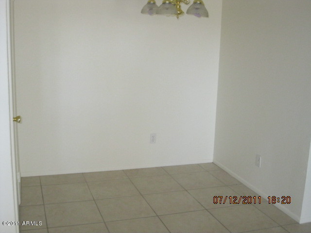 4141 West Boca Raton Road Phoenix, AZ 85053 - Photo 3 of 10 Kitchen Nook