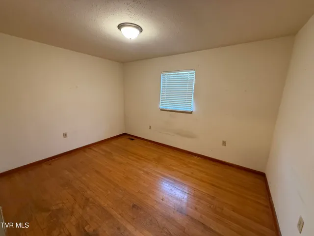 $175,000 | 617 East Barton Ridge Road, Greeneville, TN 37745