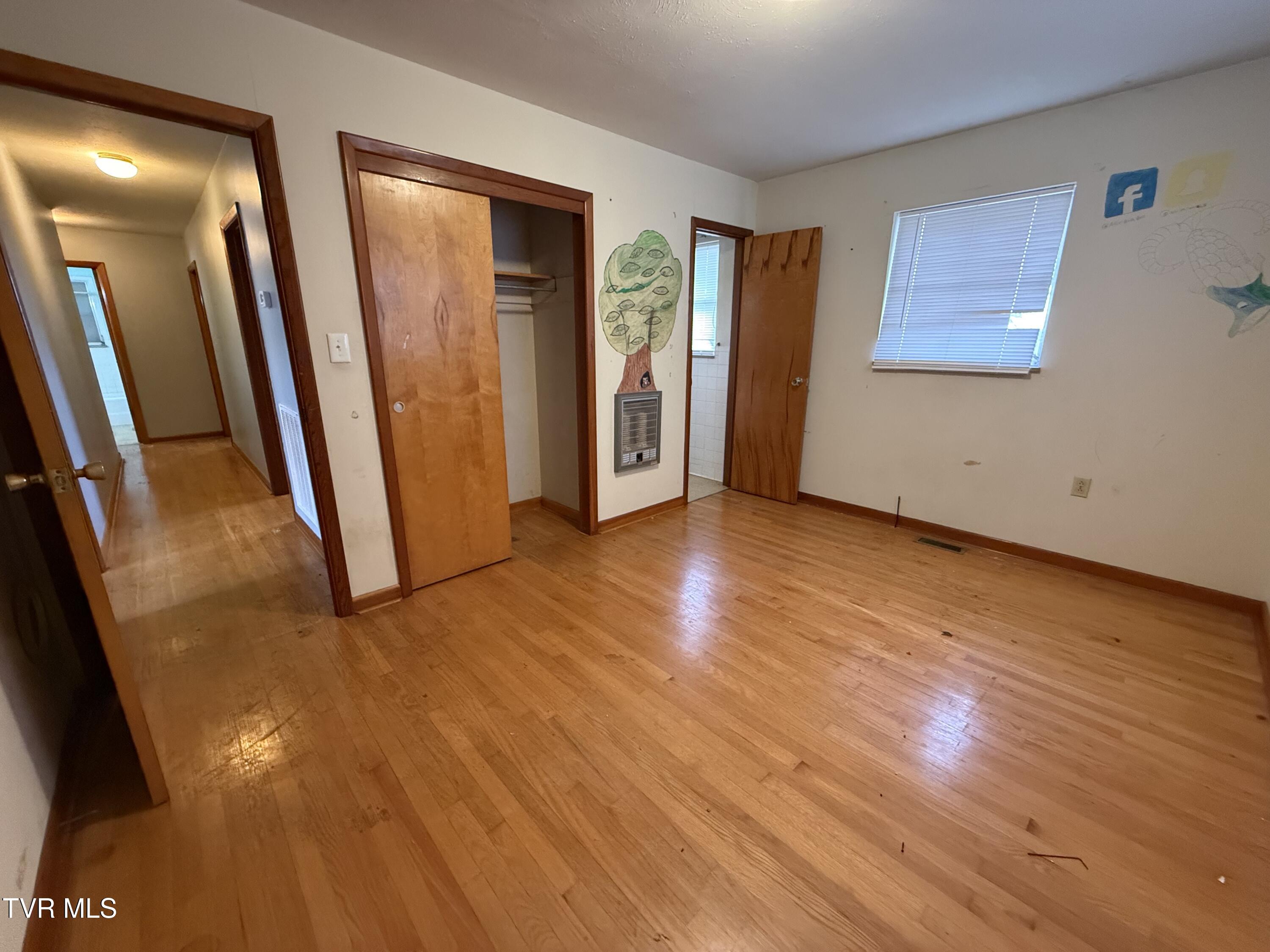 617 East Barton Ridge Road Greeneville, TN 37745 - Photo 19 of 28 IMG_2671