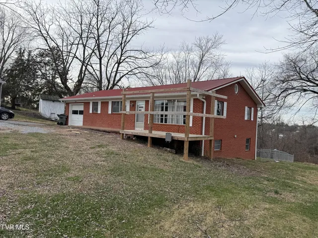 $175,000 | 617 East Barton Ridge Road, Greeneville, TN 37745
