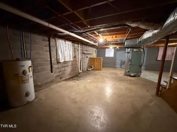 $186,000 | 617 East Barton Ridge Road, Greeneville, TN 37745