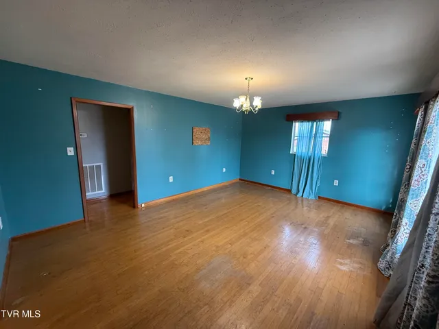 $175,000 | 617 East Barton Ridge Road, Greeneville, TN 37745