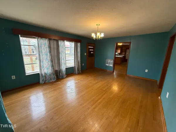 $186,000 | 617 East Barton Ridge Road, Greeneville, TN 37745