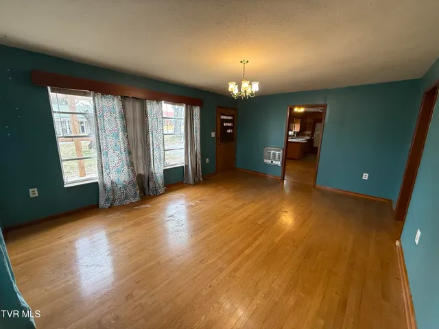 $175,000 | 617 East Barton Ridge Road, Greeneville, TN 37745