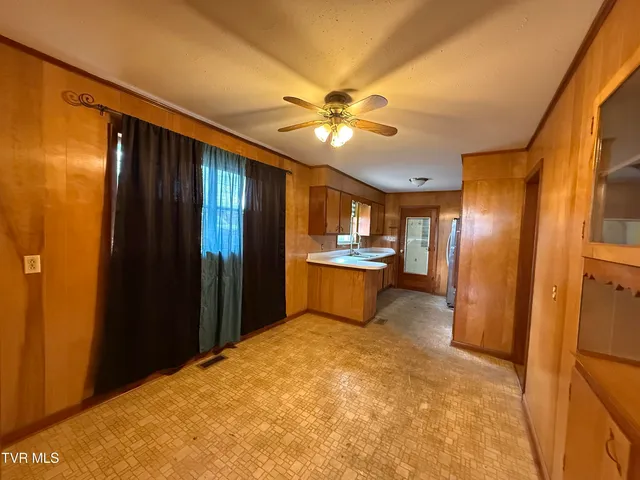 $175,000 | 617 East Barton Ridge Road, Greeneville, TN 37745