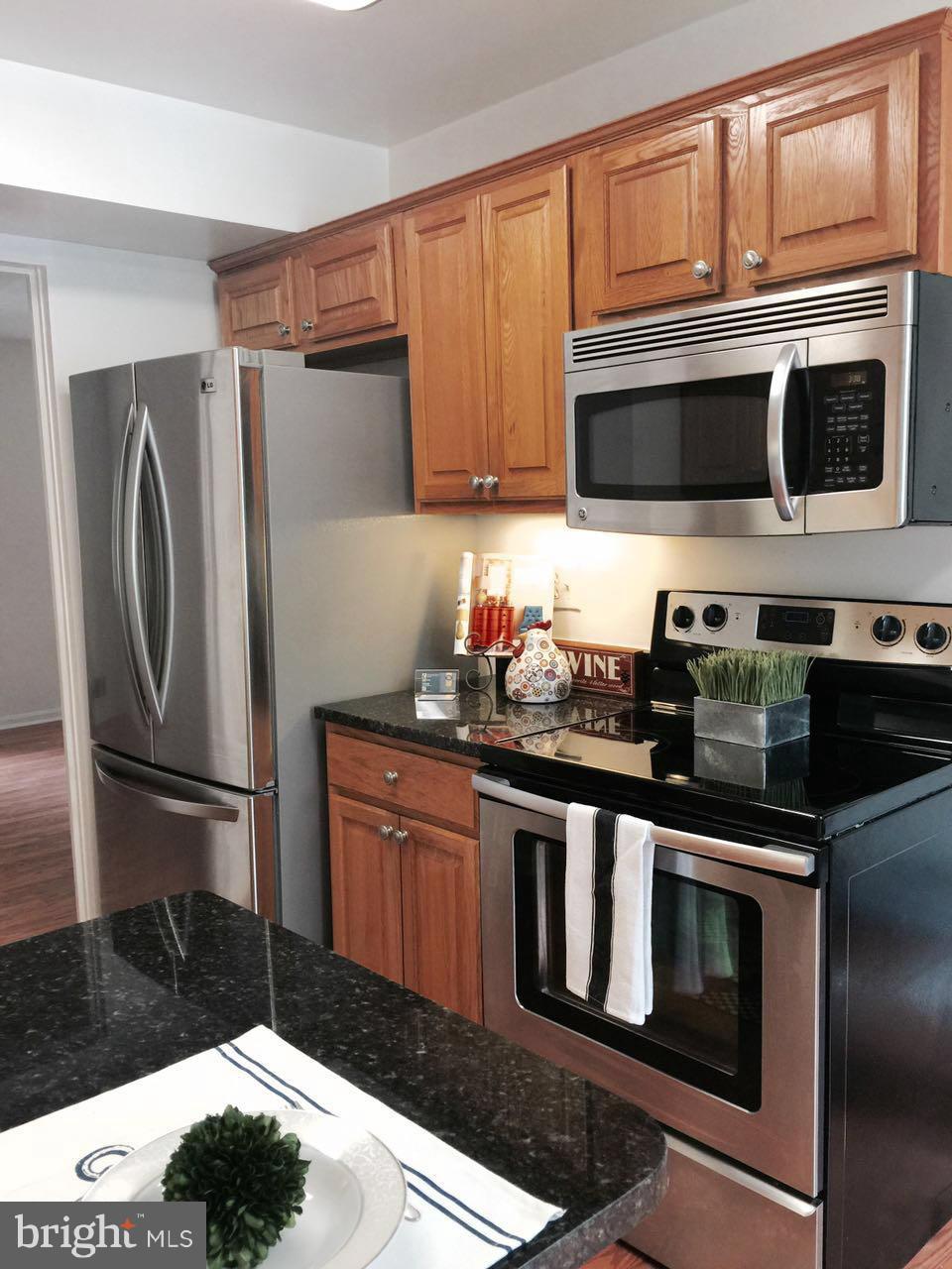 9130 Conservation Way Springfield, VA 22153 - Photo 8 of 30 Kitchen