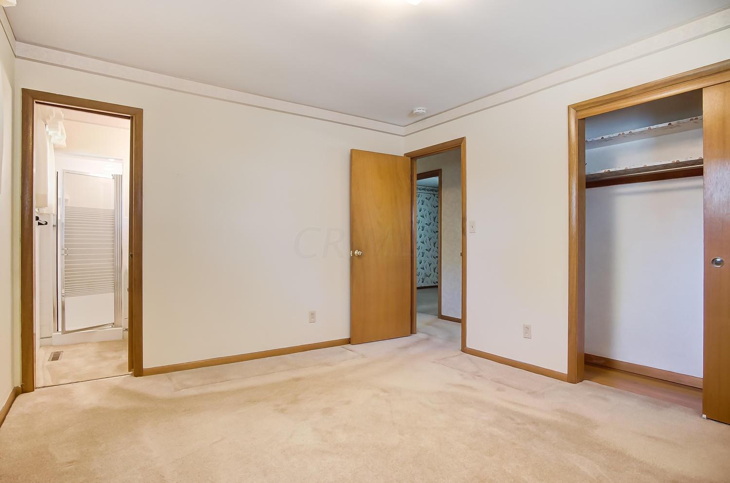 2466 Edgevale Road Columbus, OH 43221 - Photo 14 of 31