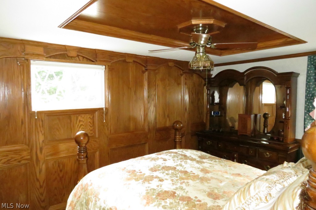 10561 Diagonal Road Mantua, OH 44255 - Photo 7 of 21 Master bedroom