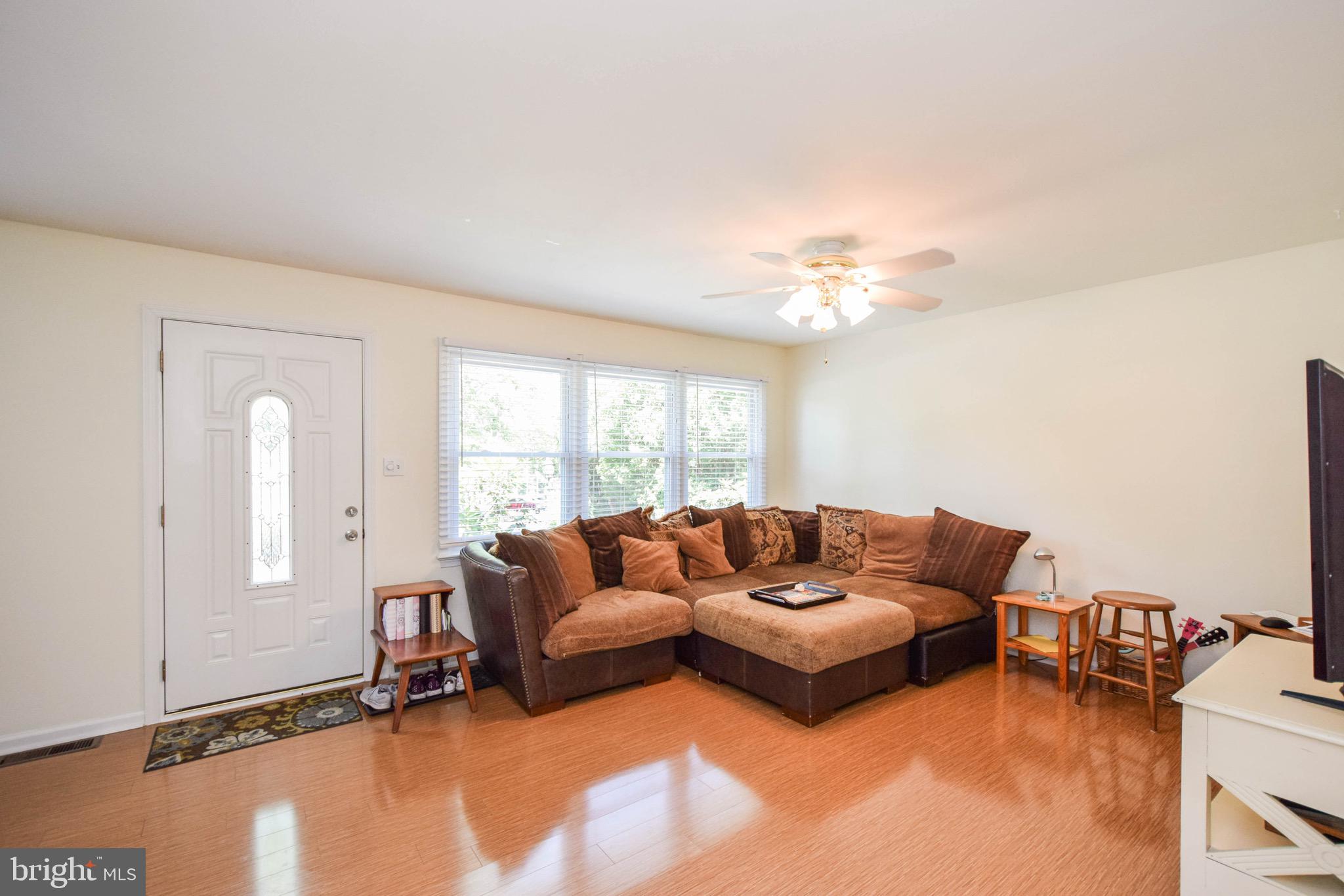 1104 Russell Road Willow Grove, PA 19090 - Photo 3 of 27 Gallery Image 3