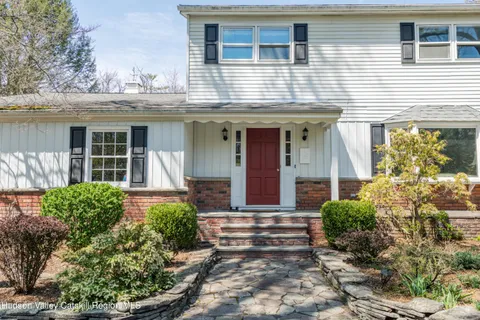 $799,000 | 1 Stone Ridge Court, Woodstock, NY 12498