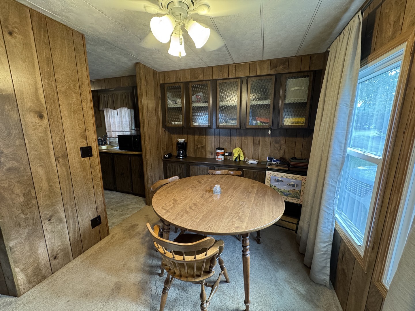16 West Wasson Road Amboy, IL 61310 - Photo 3 of 13 a dining room with furniture and window