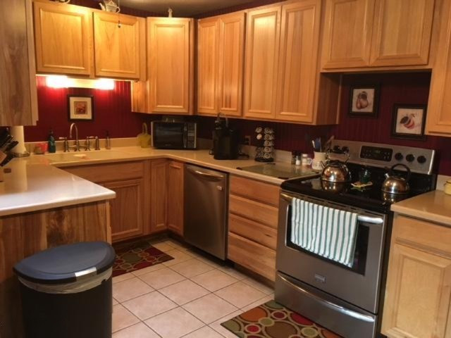 576 North Gordon Road Scottville, MI 49454 - Photo 8 of 30 576 n gordon best kitchen