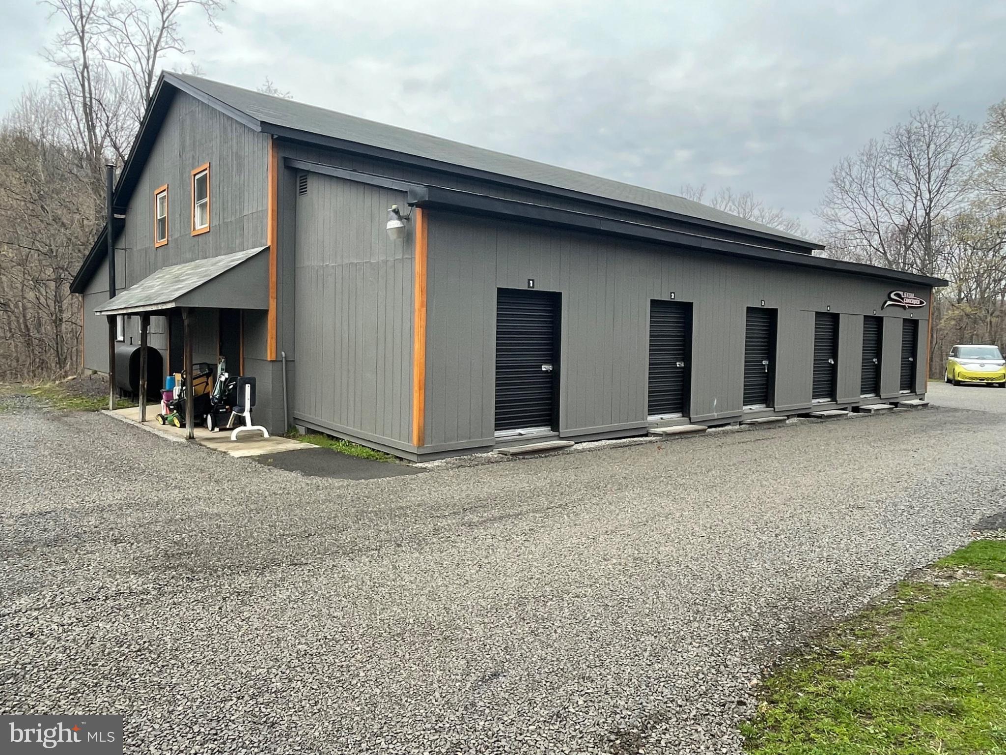 12419 Vale Summit Road Southwest Frostburg, MD 21532 - Photo 5 of 39 Modern storage facility with ample space.