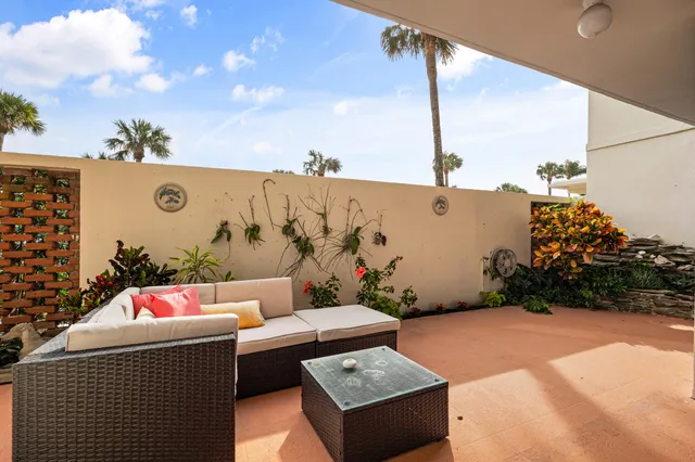 $499,000 | 225 South Beach Road, Unit 102, Tequesta, FL 33469