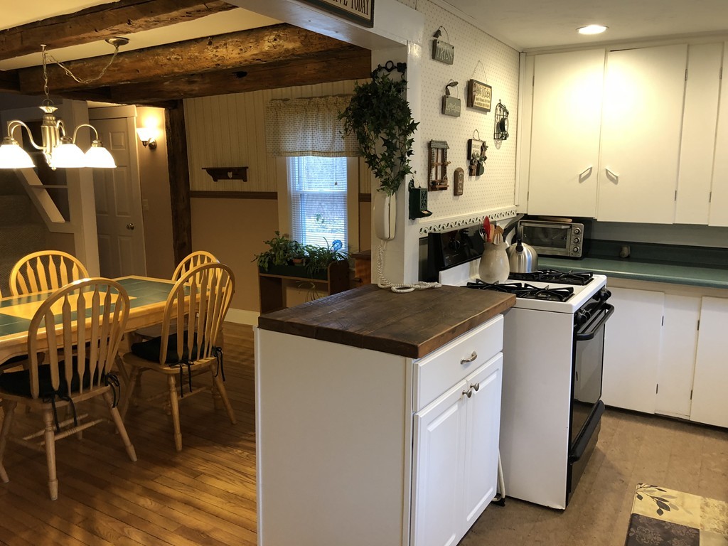 12 Stewart Road Fitchburg, MA 01420 - Photo 5 of 28 Gallery Image 5