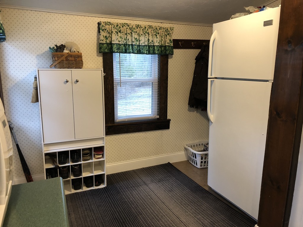 12 Stewart Road Fitchburg, MA 01420 - Photo 6 of 28 Gallery Image 6