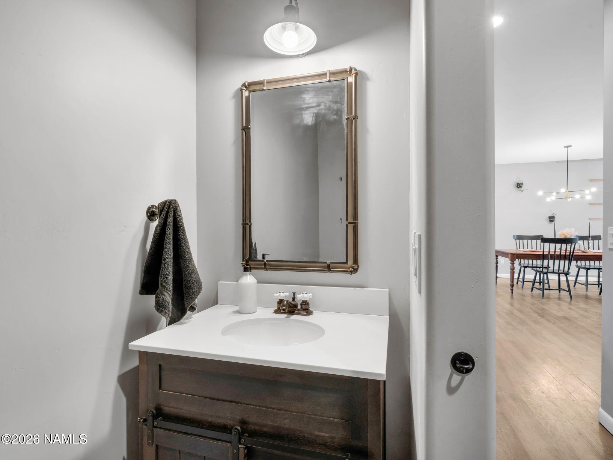 1290 South Herold Rnch Road Flagstaff, AZ 86004 - Photo 35 of 69 upper guest bath