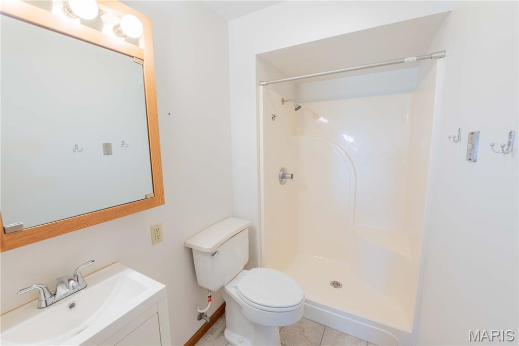 802 South Moreland Road Bethalto, IL 62010 - Photo 8 of 22 Gallery Image 8