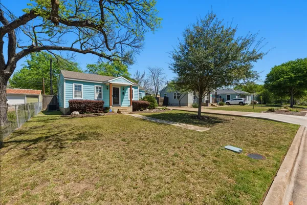 $399,000 | 916 East 49th Street, Austin, TX 78751