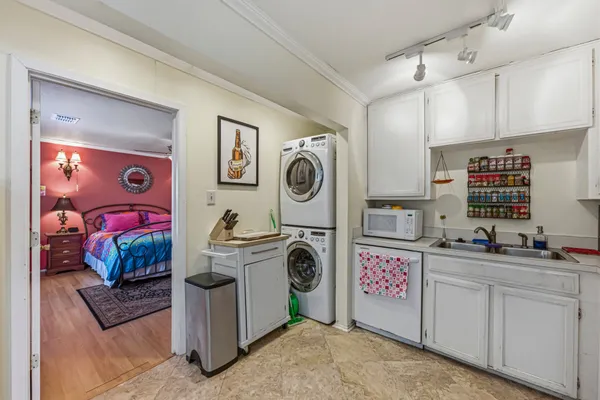 $399,000 | 916 East 49th Street, Austin, TX 78751