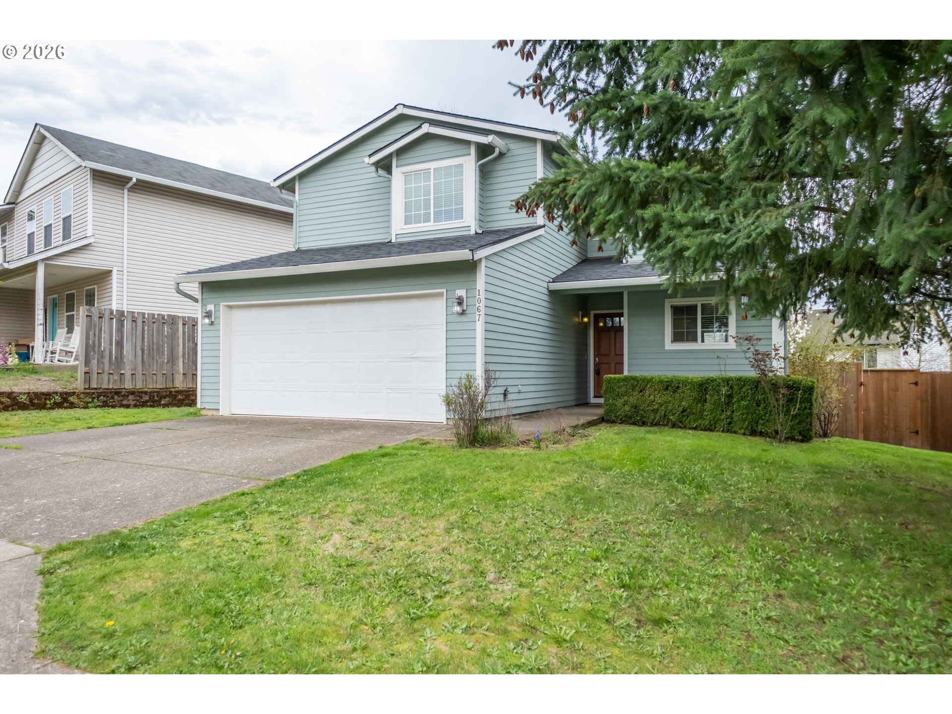 1067 Southwest Falcon Crest Drive Dundee, OR 97115 - Photo 2 of 27