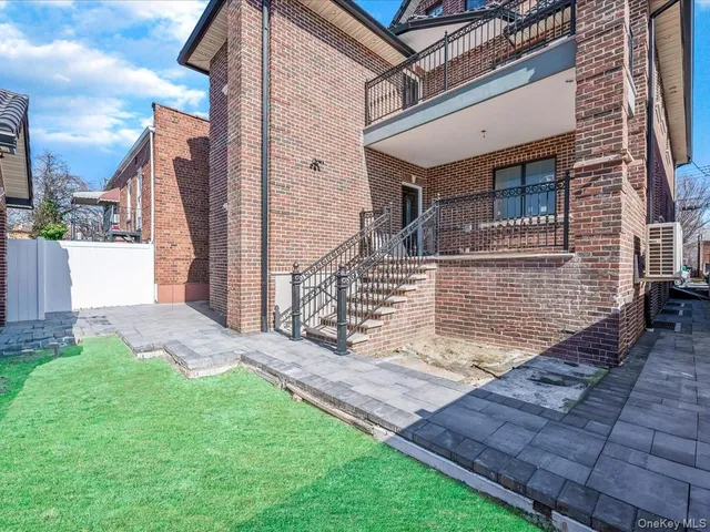 $2,480,000 | 46-38 204th Street | Bayside Manor