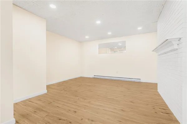 $1,900 | 3421 Pawtucket Avenue, Unit 2, East Providence, RI 02915