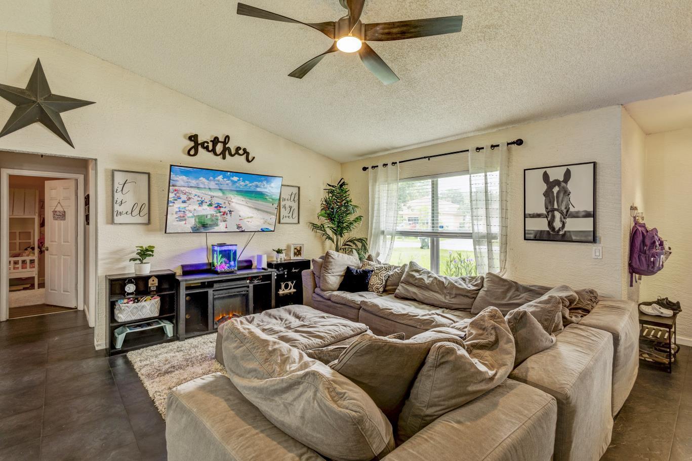 2332 Southwest Madrid Road Port St. Lucie, FL 34953 - Photo 17 of 33 eww83xnc