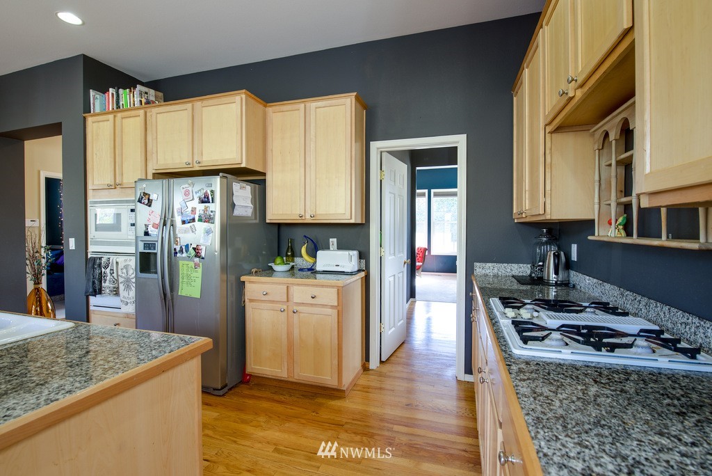23910 30th Drive Southeast Bothell, WA 98021 - Photo 5 of 25