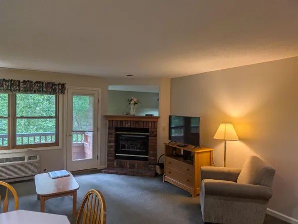 $33,900 | 156 Deer Park Drive, Unit 135A, North Woodstock, NH 03262