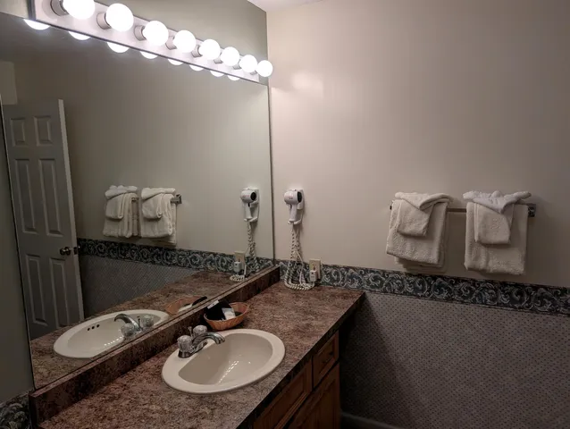 $33,900 | 156 Deer Park Drive, Unit 135A, North Woodstock, NH 03262