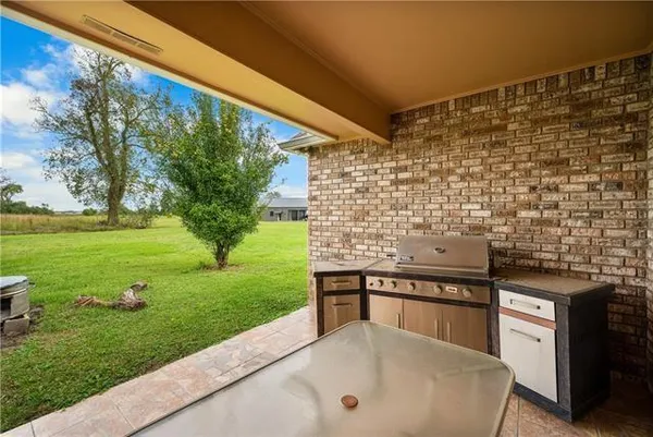 $389,000 | 138 Robinson Road, Alexandria, LA 71303
