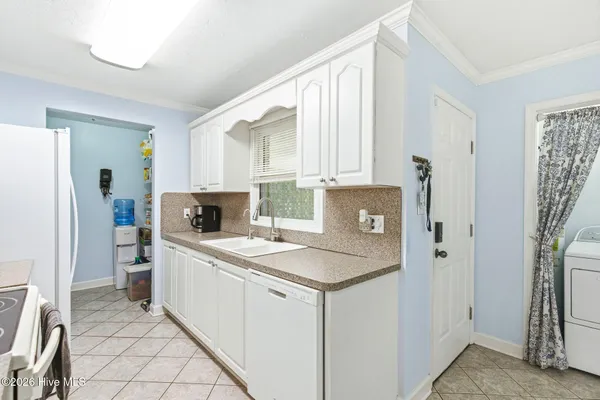 $260,000 | 235 Oak Street, Wallace, NC 28466