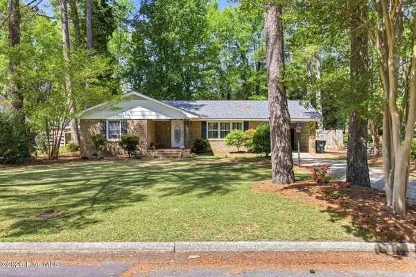 $260,000 | 235 Oak Street, Wallace, NC 28466