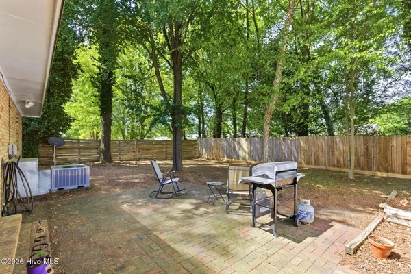 $260,000 | 235 Oak Street, Wallace, NC 28466