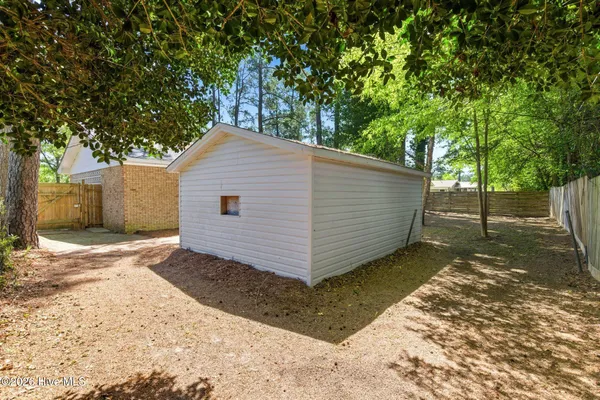 $260,000 | 235 Oak Street, Wallace, NC 28466