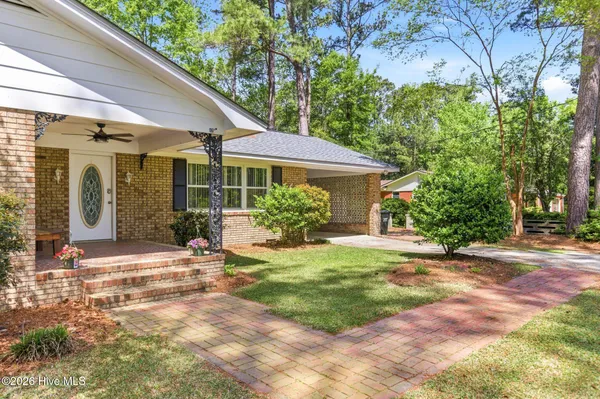 $260,000 | 235 Oak Street, Wallace, NC 28466