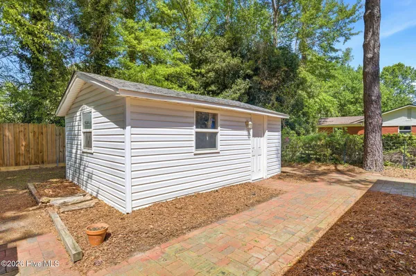 $260,000 | 235 Oak Street, Wallace, NC 28466