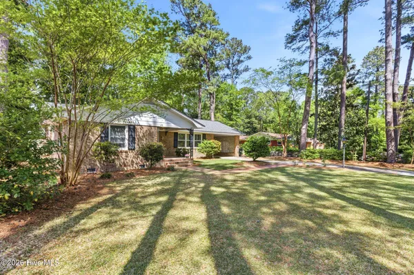 $260,000 | 235 Oak Street, Wallace, NC 28466