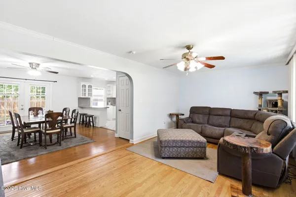 $260,000 | 235 Oak Street, Wallace, NC 28466