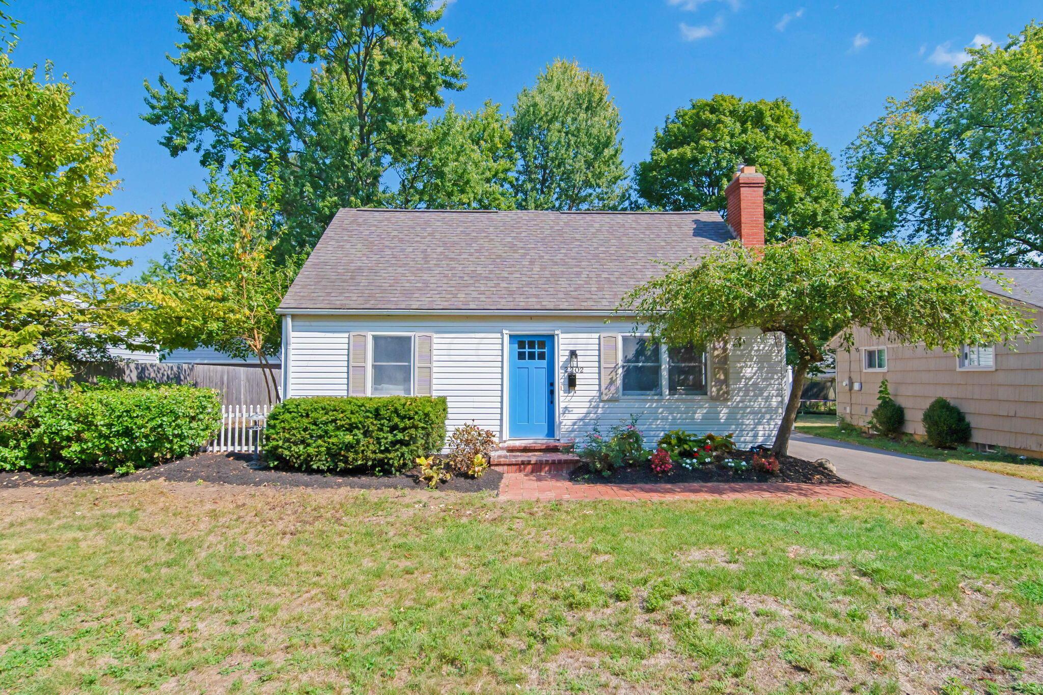 2202 Edgevale Road Columbus, OH 43221 - Photo 1 of 35 Welcome home!
