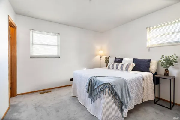 $157,777 | 204 Armory Road, Delphi, IN 46923