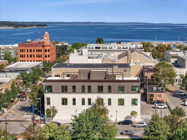 $2,825,000 | 111 East State Street, Unit PH A, Traverse City, MI 49684