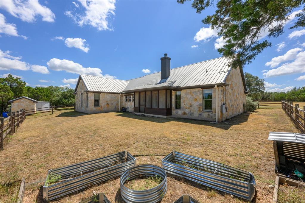 3501 Pursley Road Dripping Springs, TX 78620 - Photo 20 of 40 Gallery Image 20