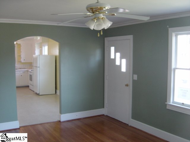1027 North Franklin Road Greenville, SC 29617 - Photo 4 of 14 Gallery Image 4