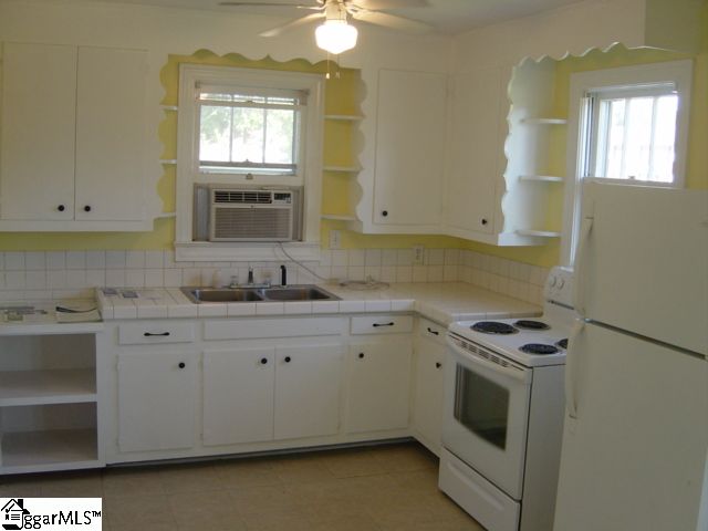 1027 North Franklin Road Greenville, SC 29617 - Photo 7 of 14 Gallery Image 7