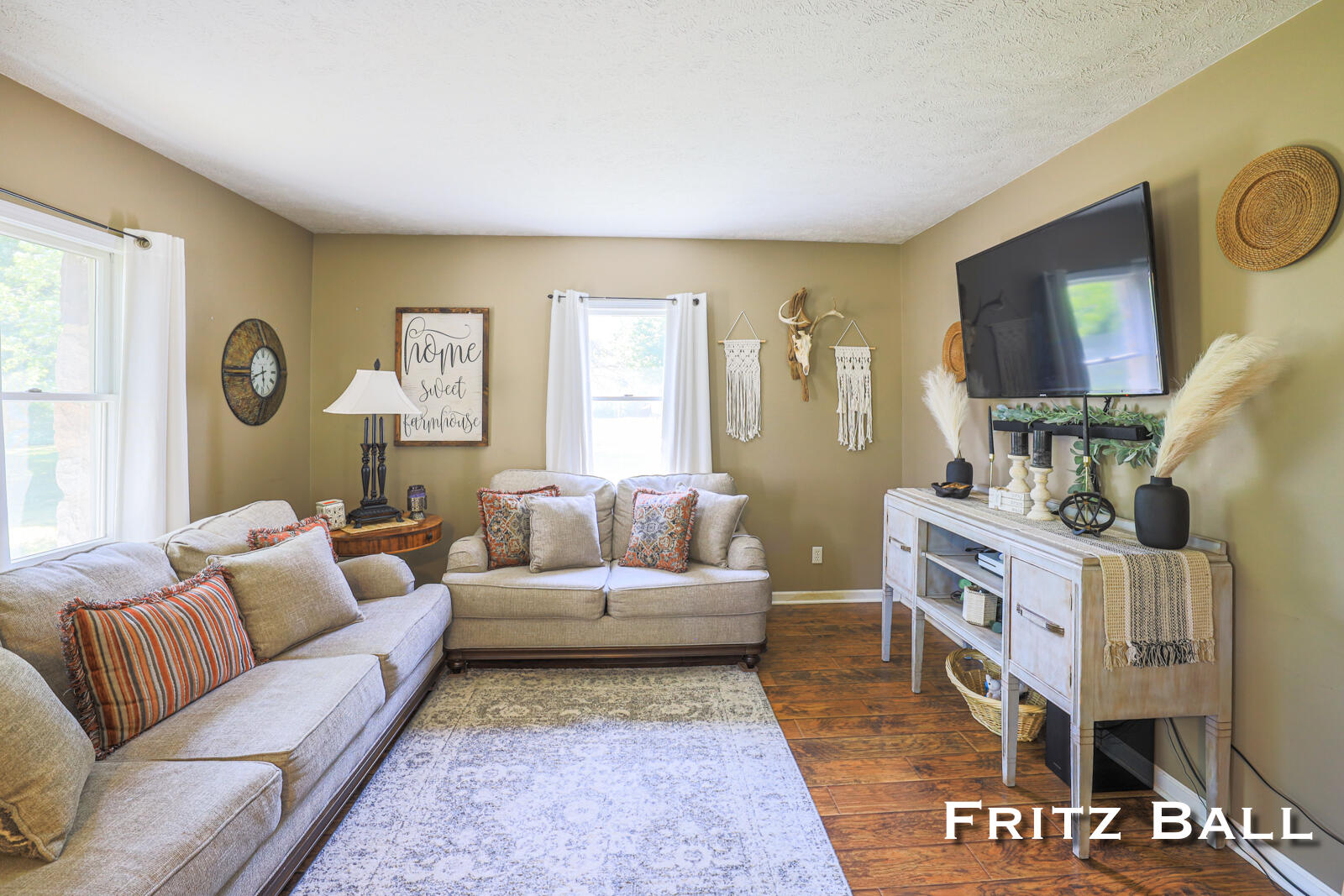 6747 Whites Bridge Road Belding, MI 48809 - Photo 11 of 41 Living