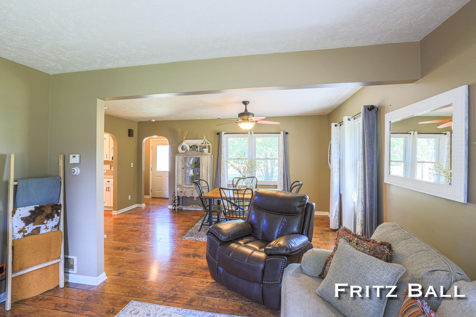 6747 Whites Bridge Road Belding, MI 48809 - Photo 12 of 41 Living